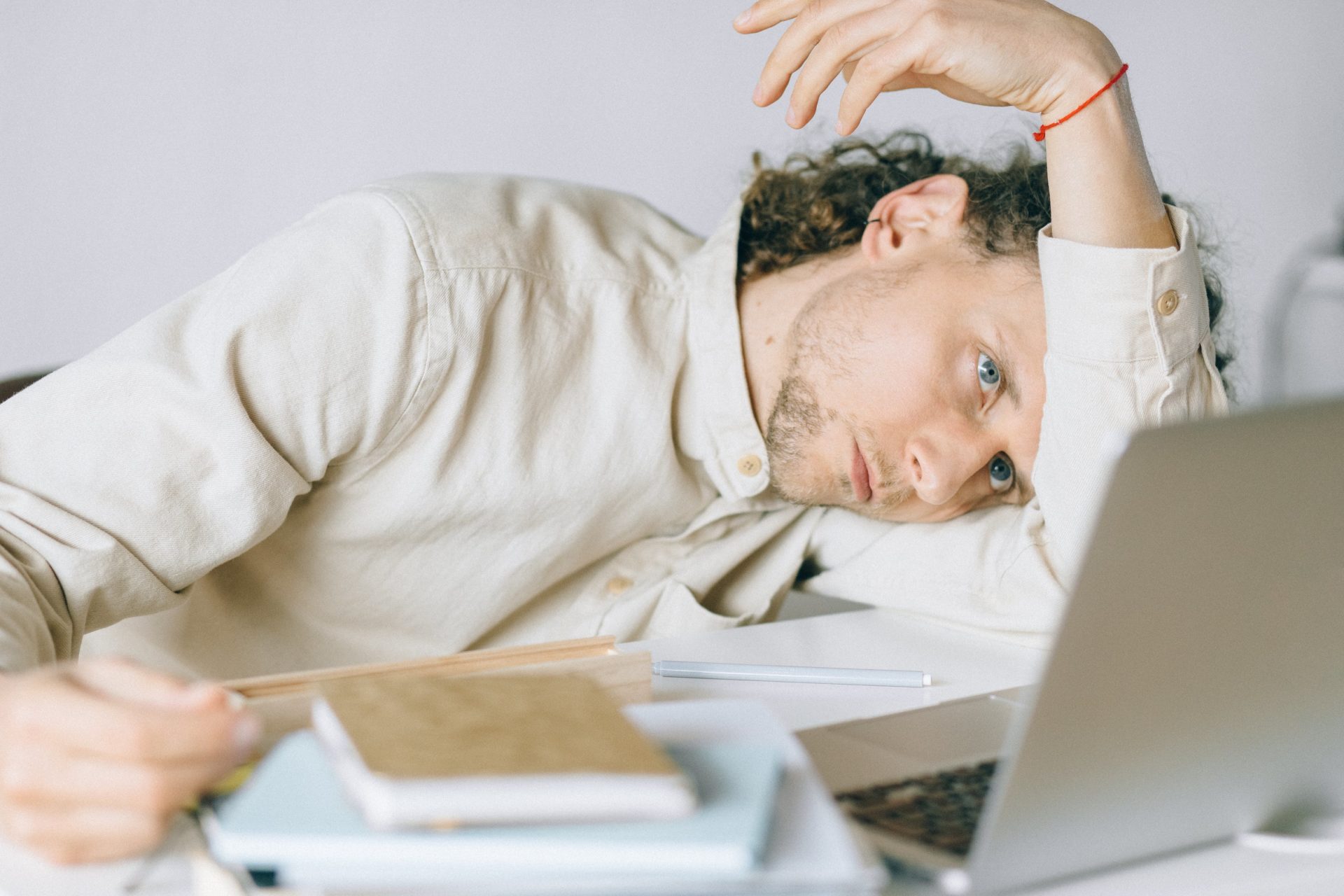 Combatting Workplace Anxiety: Your Ultimate Guide to Stress-free Productivity